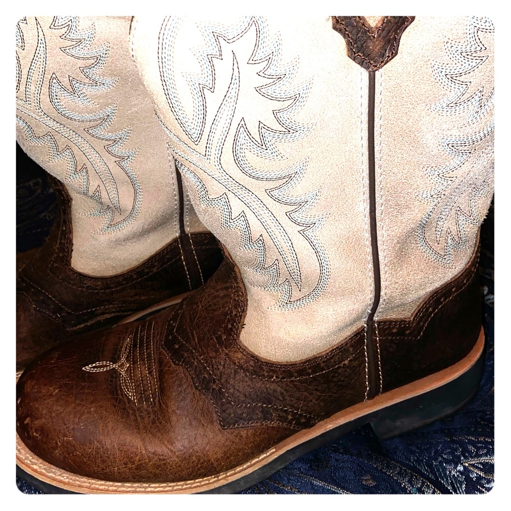 Ariat Fat Baby cowgirl boots